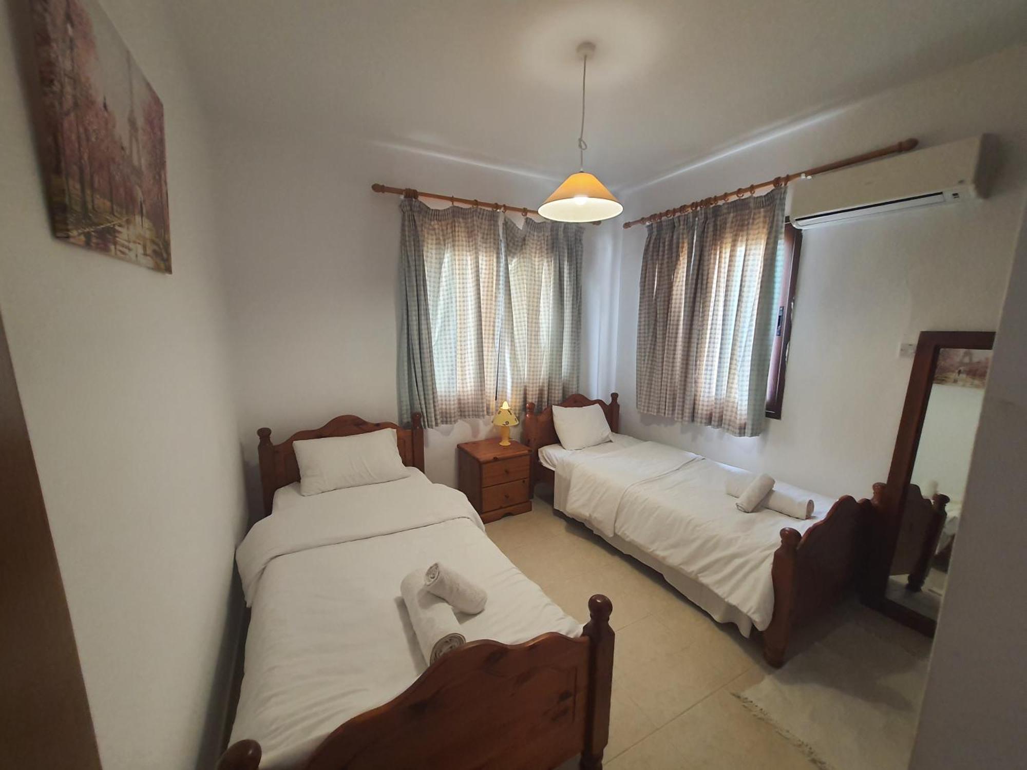 Nice Holiday Apartment Пафос